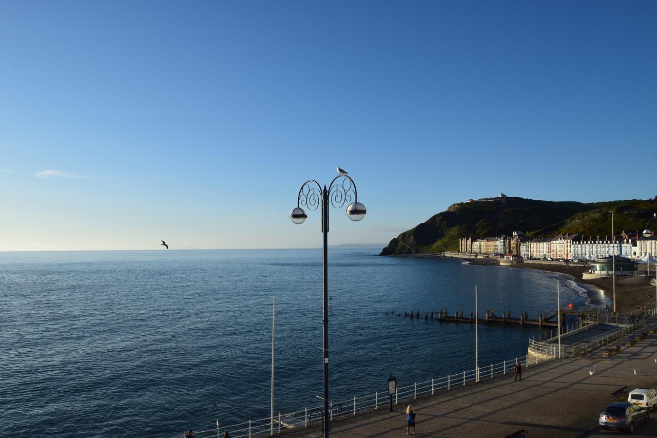 Awel Mor Holiday Apartment Aberystwyth Esterno foto